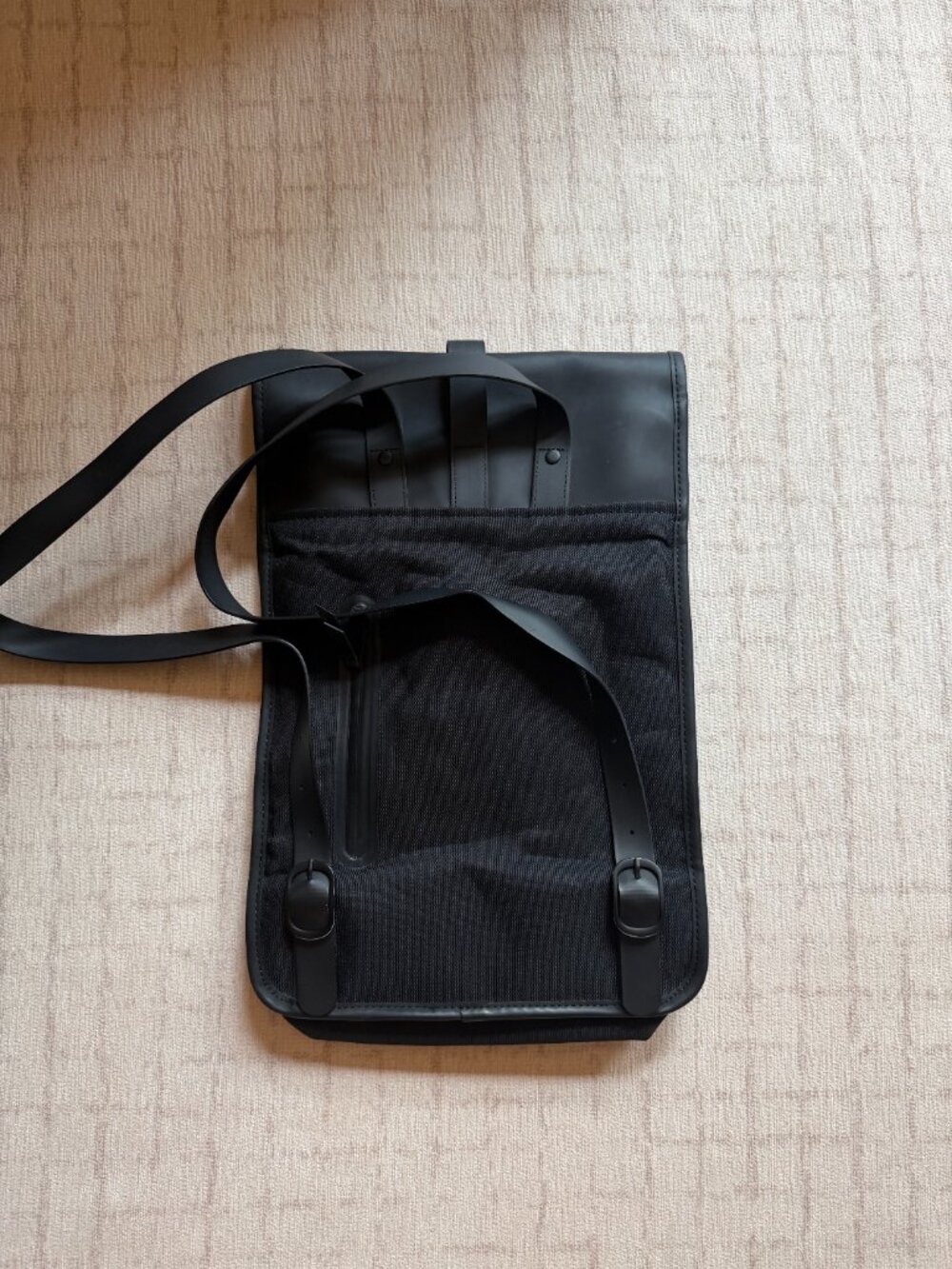 Rains Backpack Mini - Picture 2 of 4